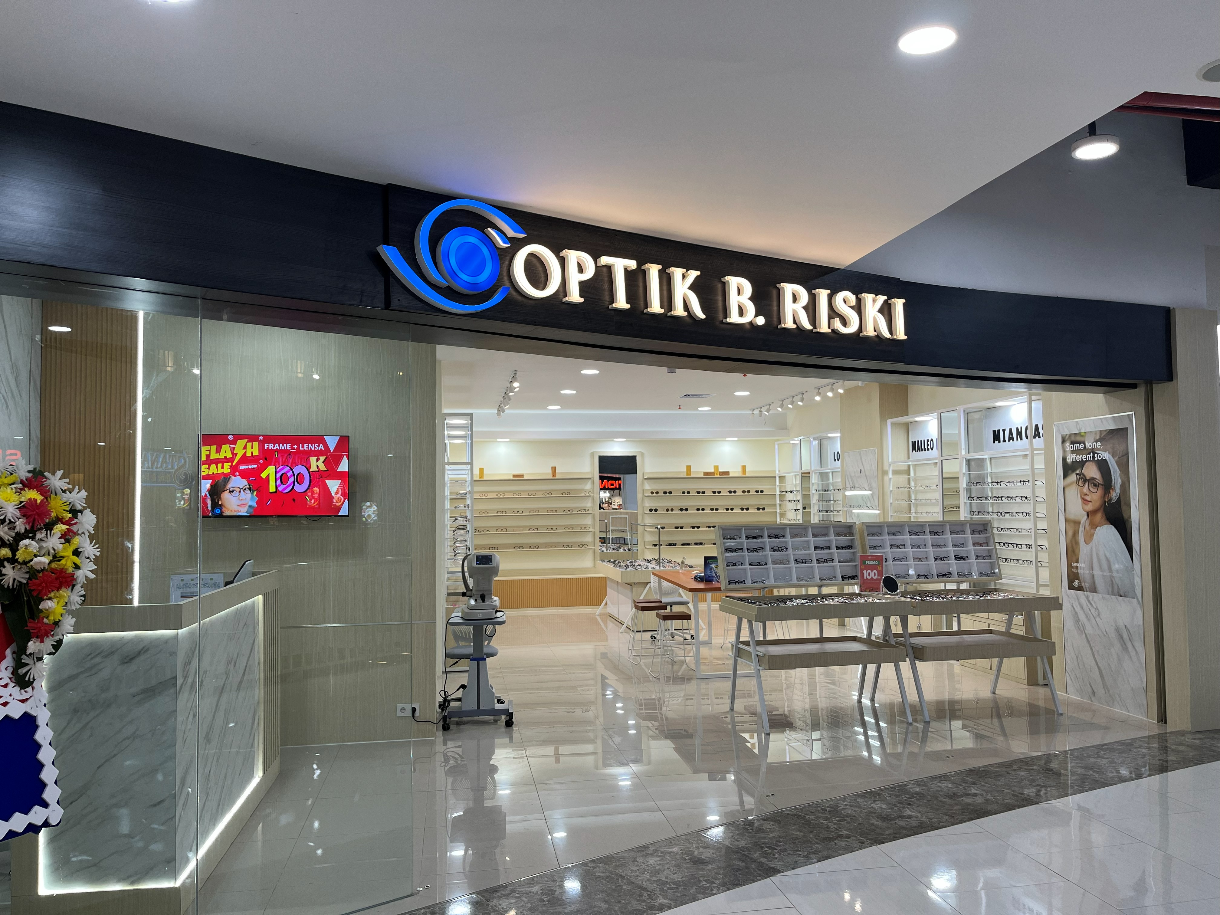 Gerai Optik B. Riski – Mall Indramayu